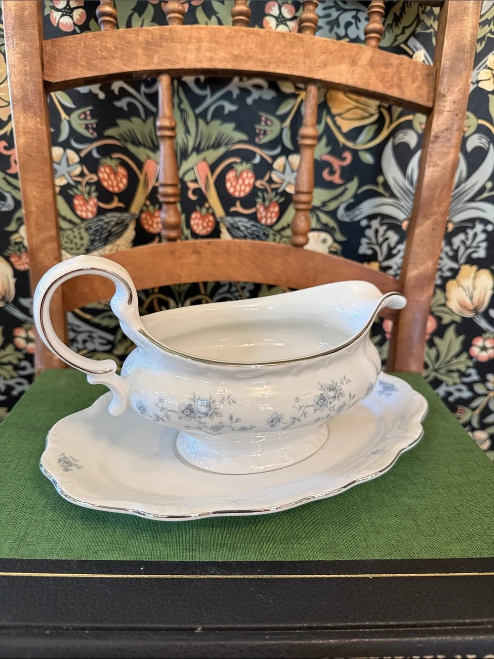 LARGE Johann Haviland Blue Garland Gravy Boat Platinum Trim Bavaria Germany
